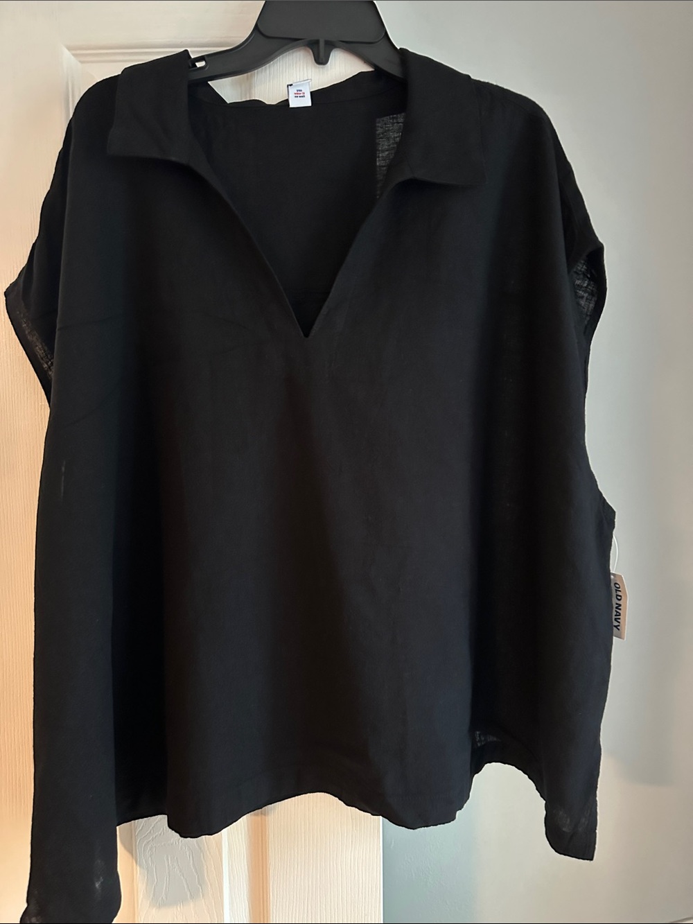 Old Navy Black Women's Linen Blended V-Neck Top - 4X New with tags
